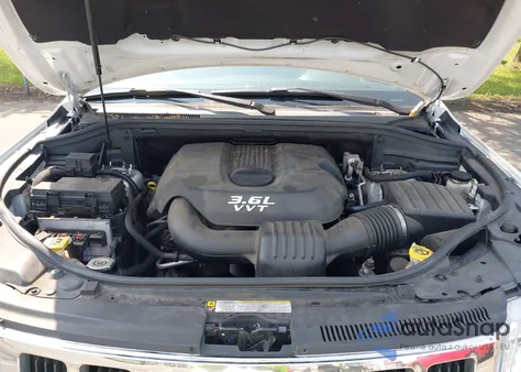 2013 Jeep Grand Cherokee Laredo из США, поврежденный, VIN 1C4RJFAG9DC635273